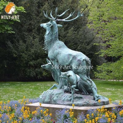 1.reindeer family outdoor mily sculpture