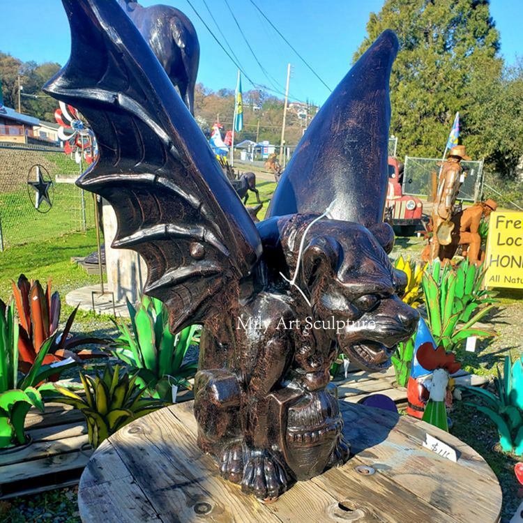 9.bronze gargoyle statues mily sculpture