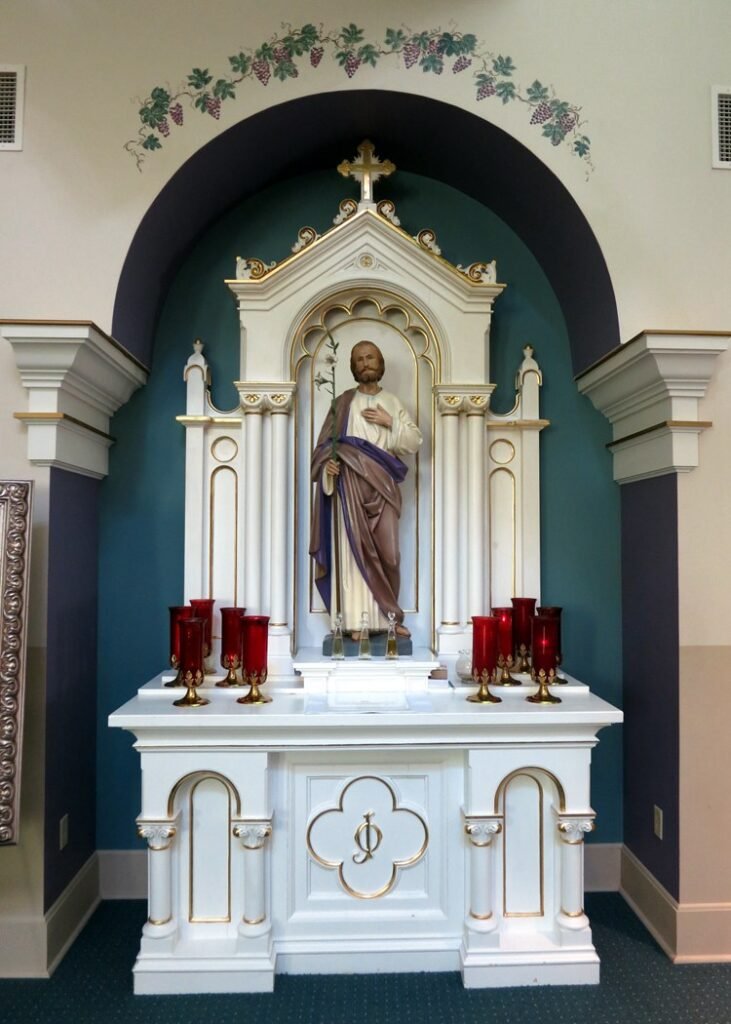 marble main altar mily statue 2