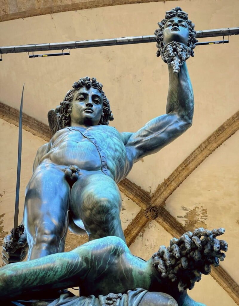 perseus with the head of medusa sculpture 3